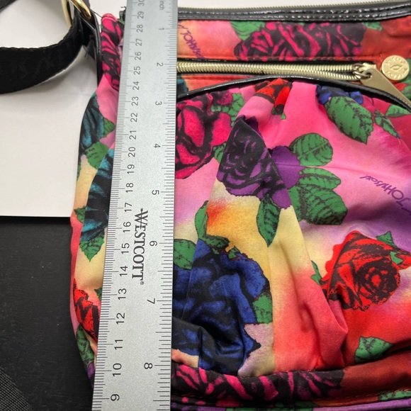 Betsy Johnson Rose print vibrant cross body, perfect condition - Picture 8 of 15